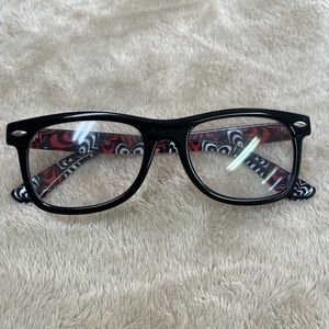 Non-script glasses. New. No scratches.